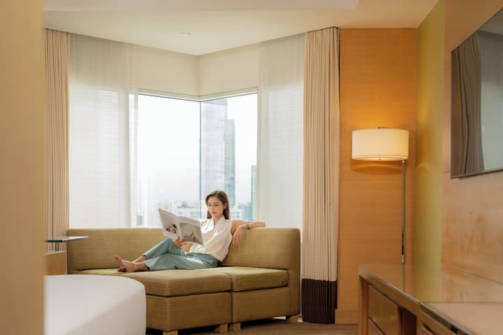 Holiday Inn Bangkok Silom by IHG