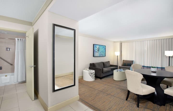 DoubleTree by Hilton Hotel Miami Airport & Convention Center