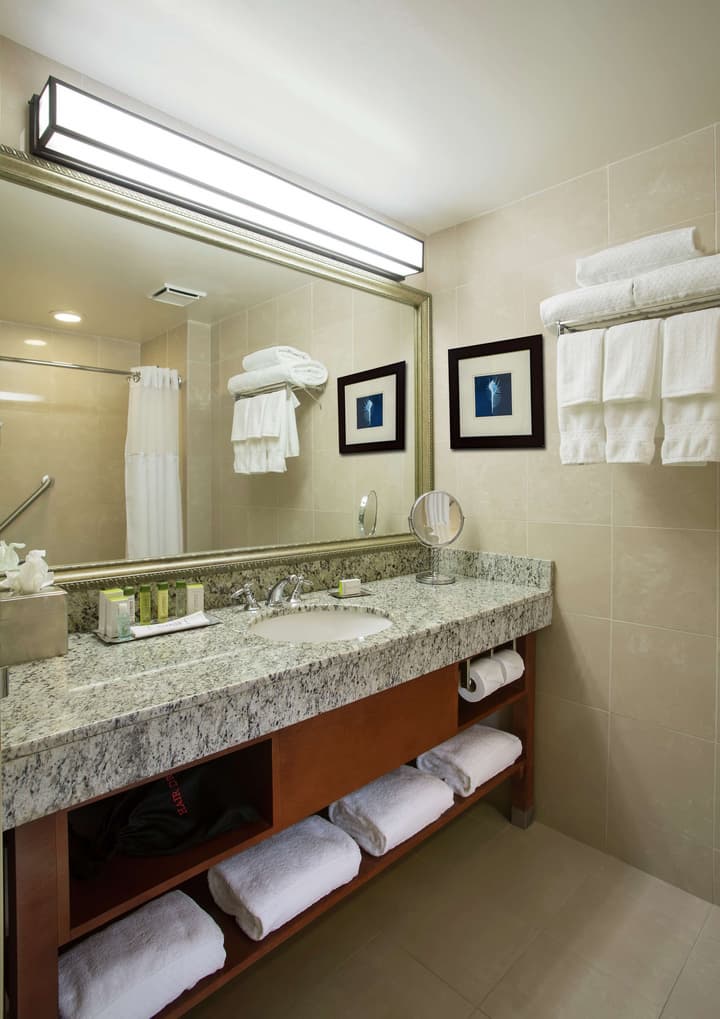 DoubleTree by Hilton Hotel Miami Airport & Convention Center