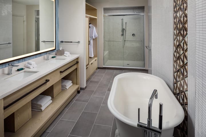 DoubleTree by Hilton Hotel Miami Airport & Convention Center