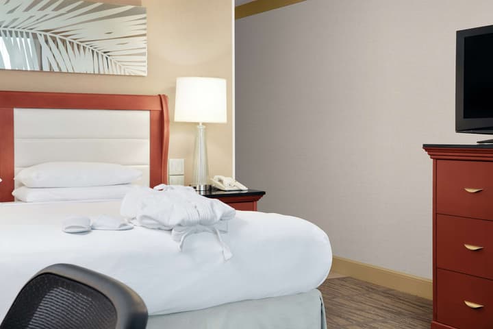 DoubleTree by Hilton Hotel Miami Airport & Convention Center