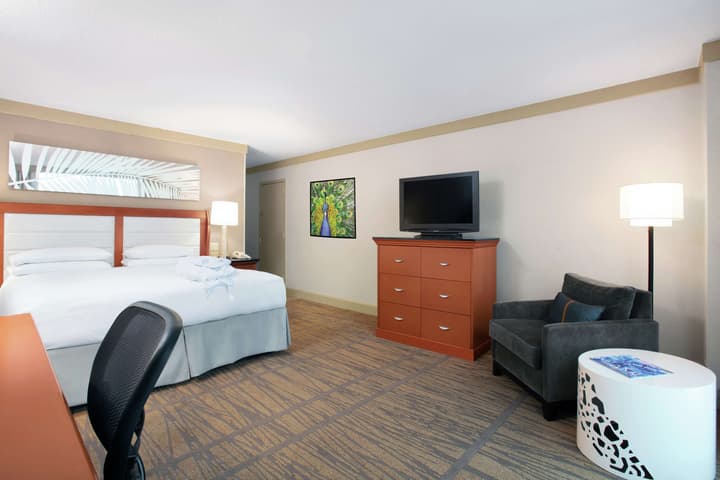DoubleTree by Hilton Hotel Miami Airport & Convention Center