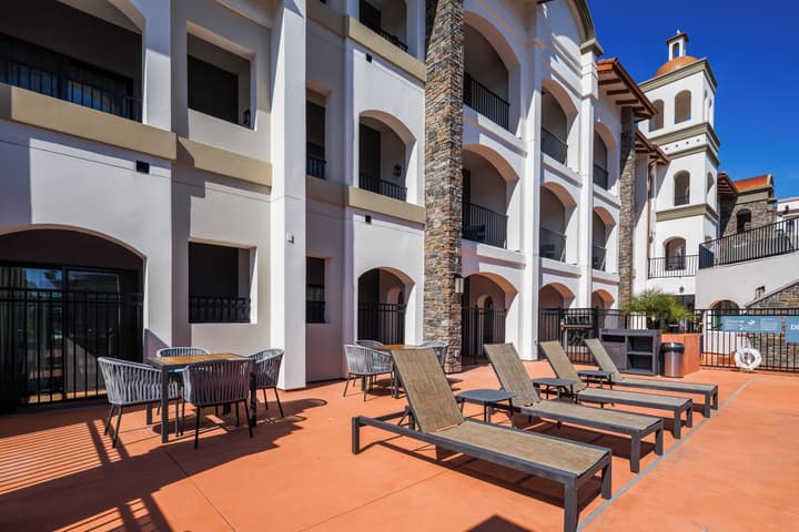 La Quinta Inn & Suites by Wyndham Santa Cruz