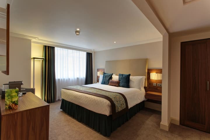 The Marble Arch Hotel, by Thistle