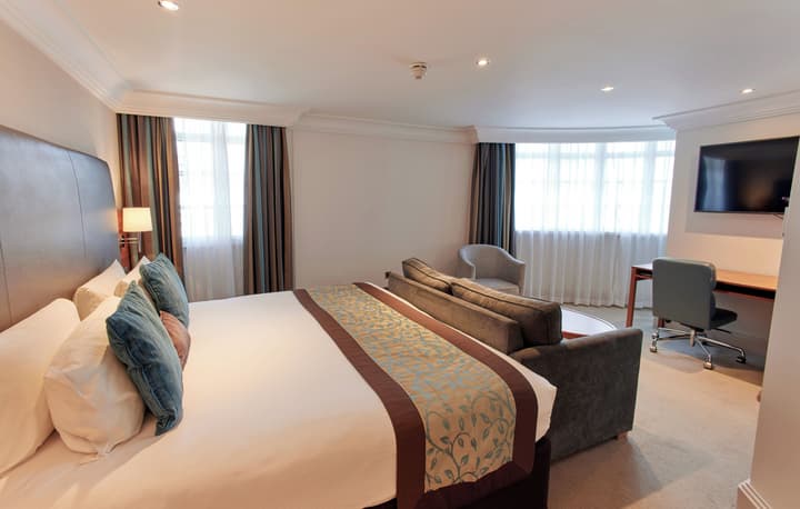The Marble Arch Hotel, by Thistle