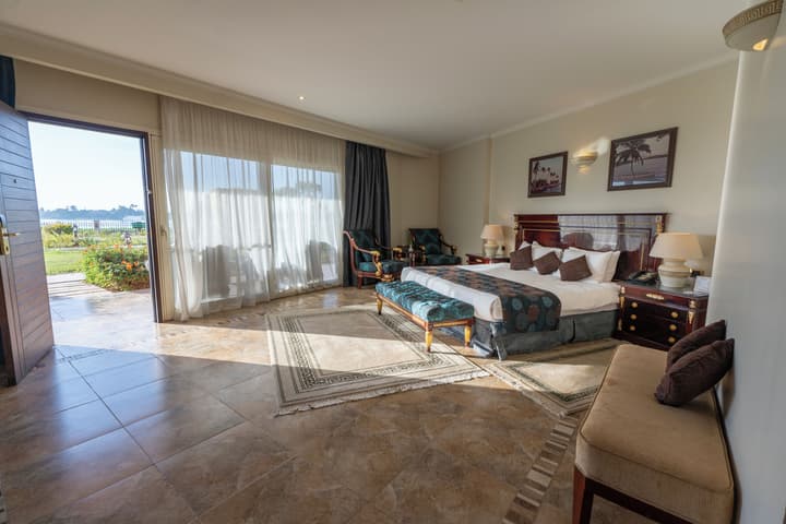 Jolie Ville Hotel & Spa Kings Island Luxor