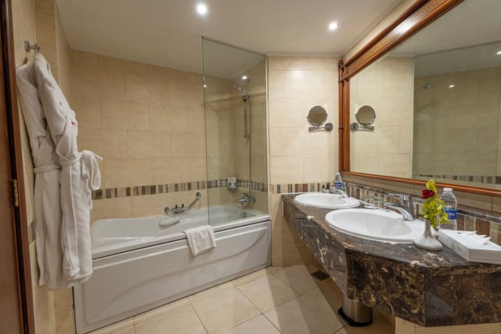 Jolie Ville Hotel & Spa Kings Island Luxor
