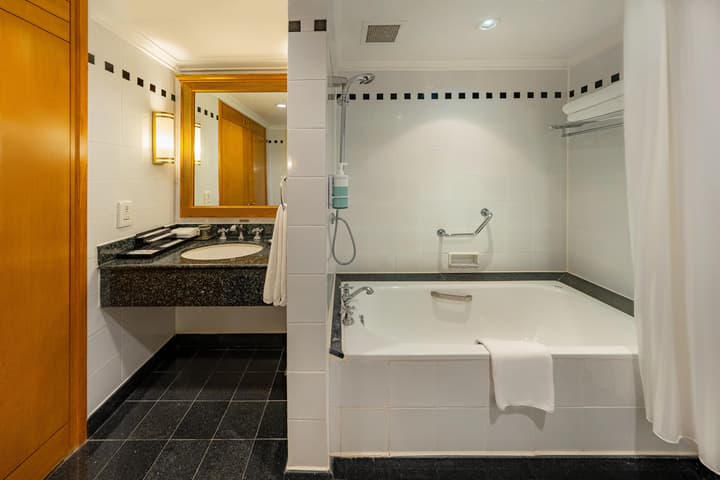Saigon Prince Hotel