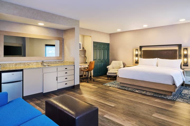 Four Points by Sheraton Salt Lake City Airport