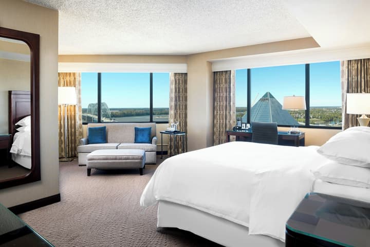 Memphis Riverline Hotel