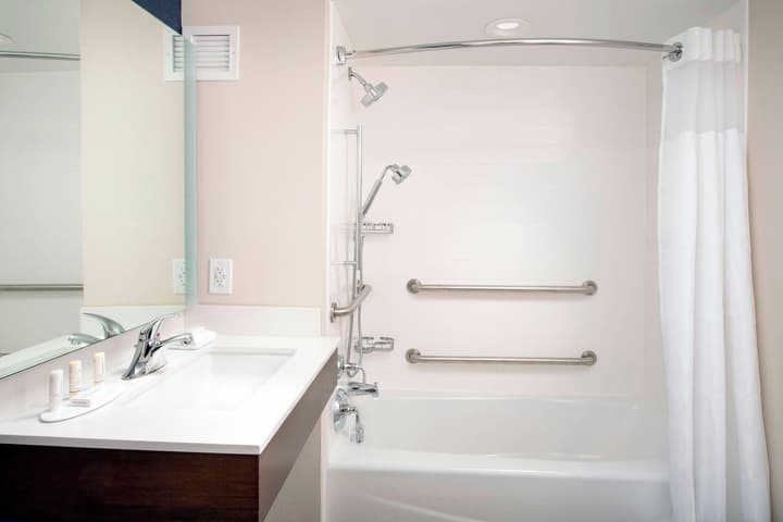 Fairfield Inn & Suites by Marriott Alexandria West/Mark Center