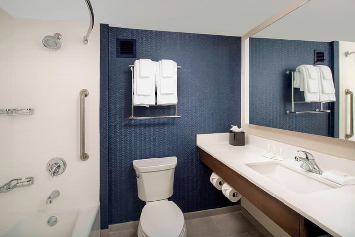 Fairfield Inn & Suites by Marriott Alexandria West/Mark Center