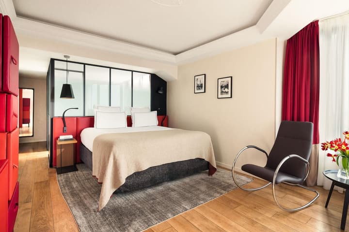 Terrass'' Hotel