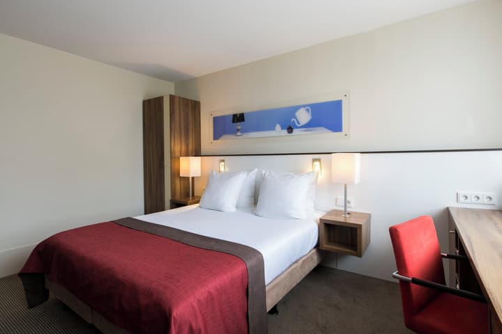 Holiday Inn Eindhoven Centre by IHG