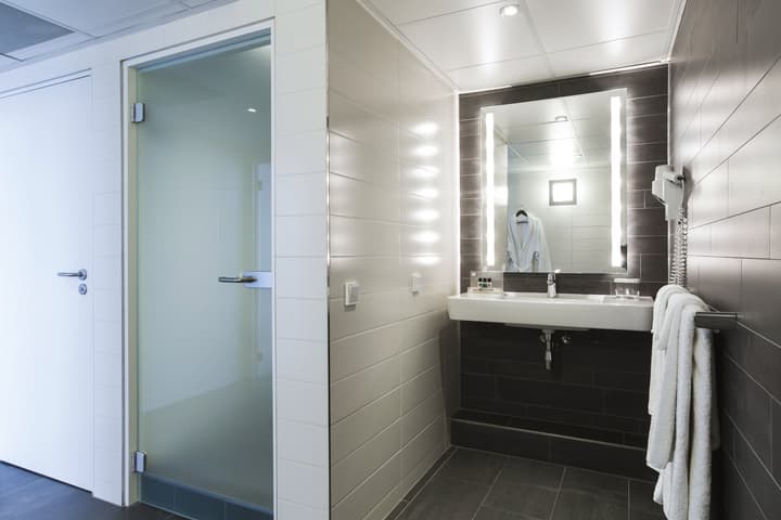 Holiday Inn Eindhoven Centre by IHG