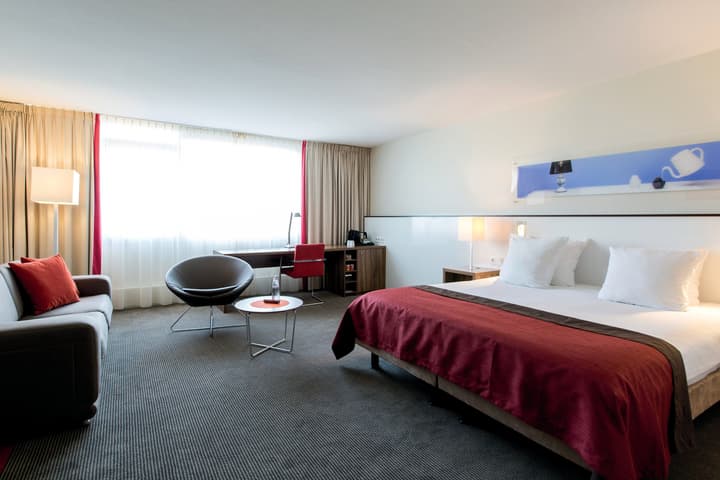 Holiday Inn Eindhoven Centre by IHG