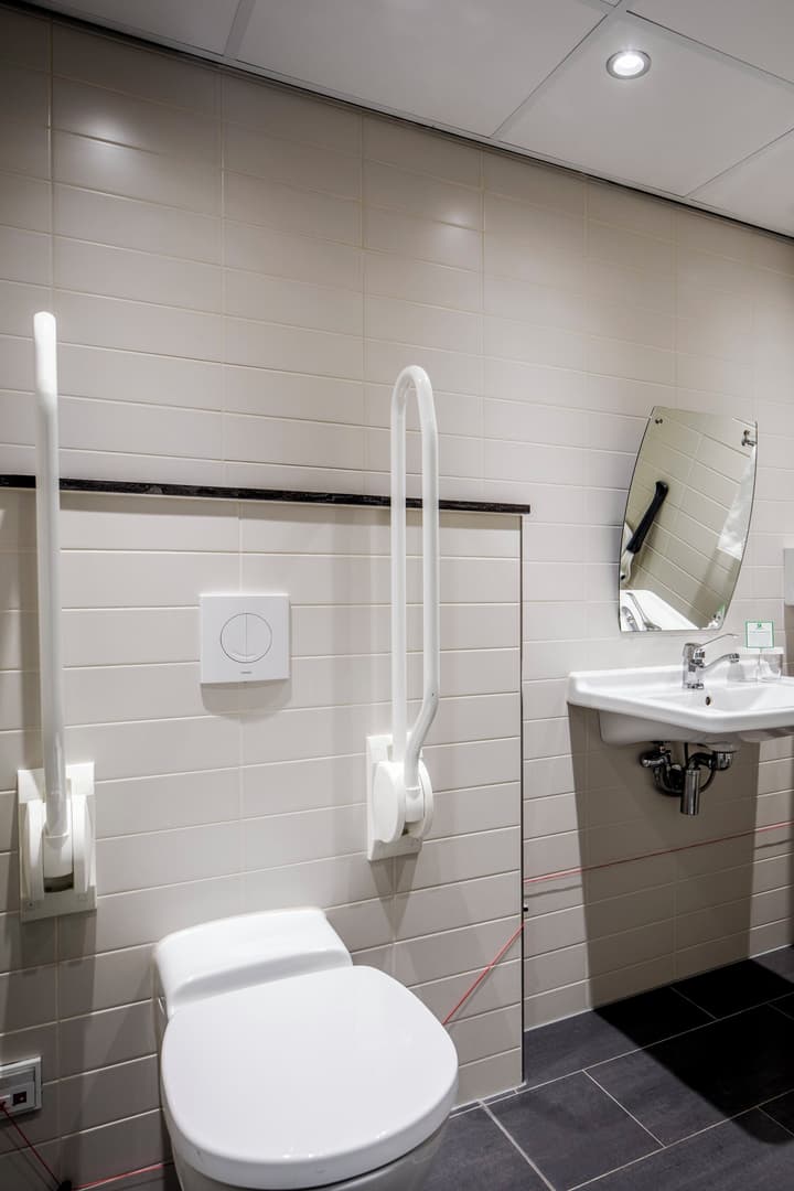 Holiday Inn Eindhoven Centre by IHG