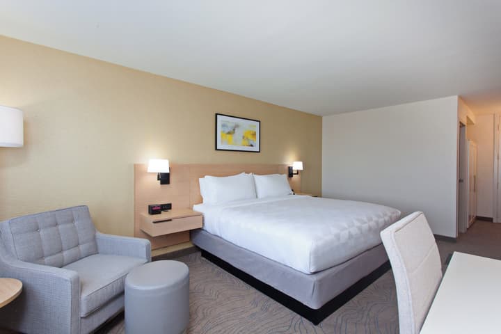 Holiday Inn Los Angeles - LAX Airport by IHG