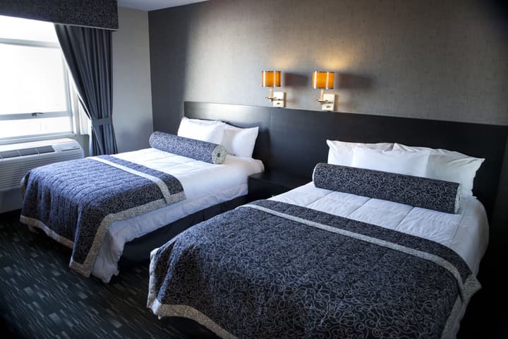 Ramada Plaza by Wyndham West Hollywood Hotel & Suites