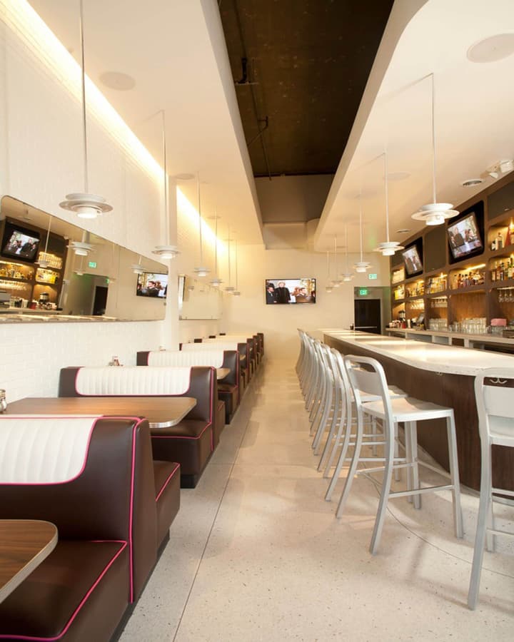 Ramada Plaza by Wyndham West Hollywood Hotel & Suites