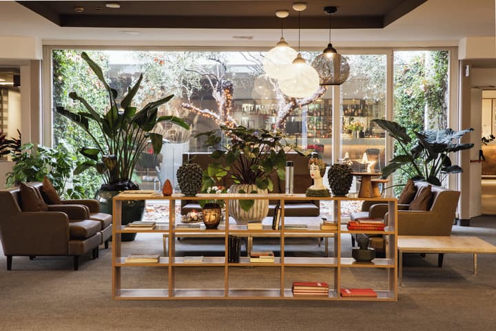 Living Place Hotel