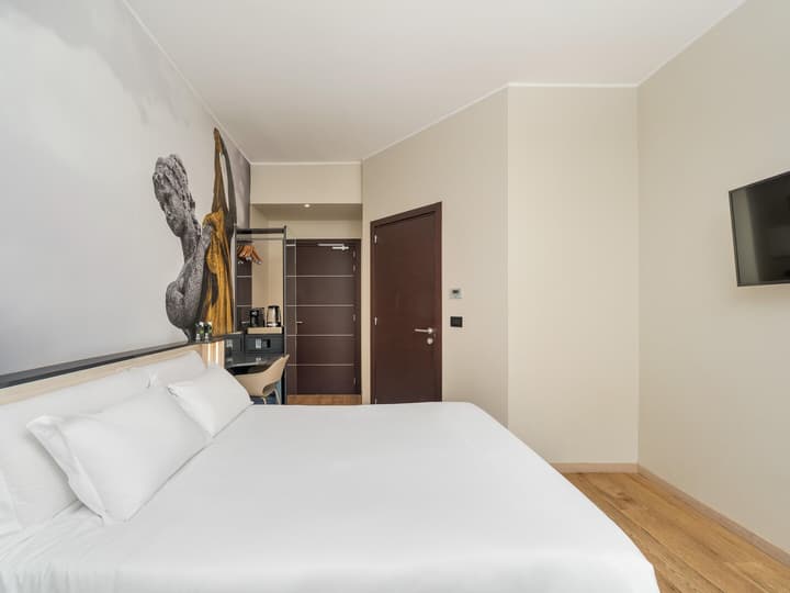 B&B Hotel Como City Center