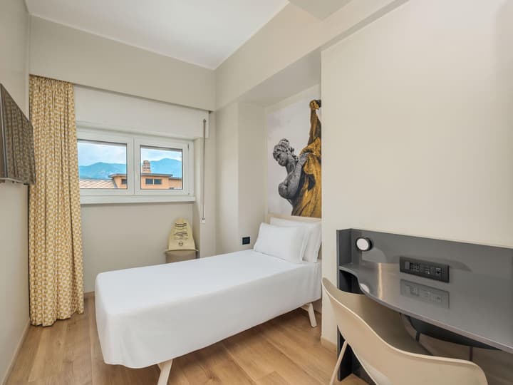 B&B Hotel Como City Center