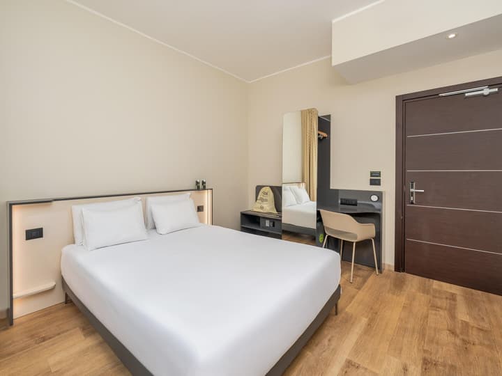 B&B Hotel Como City Center