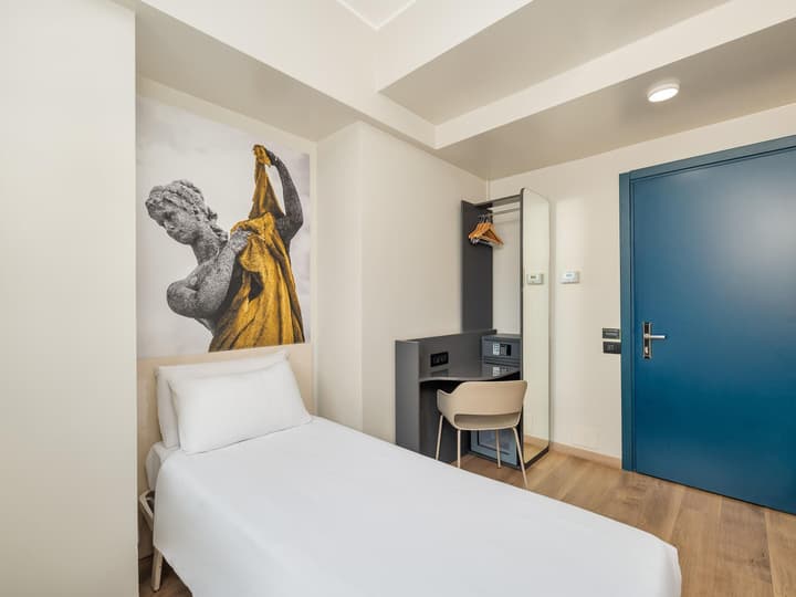 B&B Hotel Como City Center