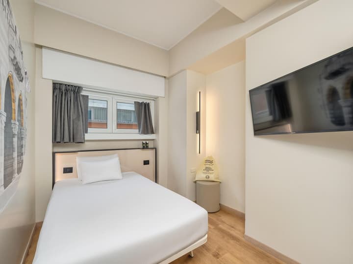 B&B Hotel Como City Center