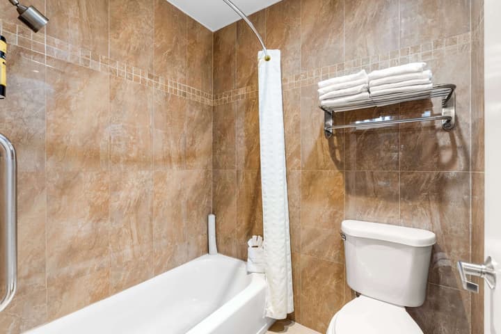 Best Western Plus Yosemite Way Station Motel