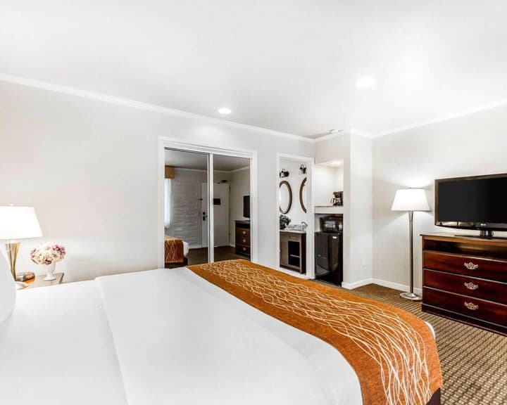 The Inn at 1252