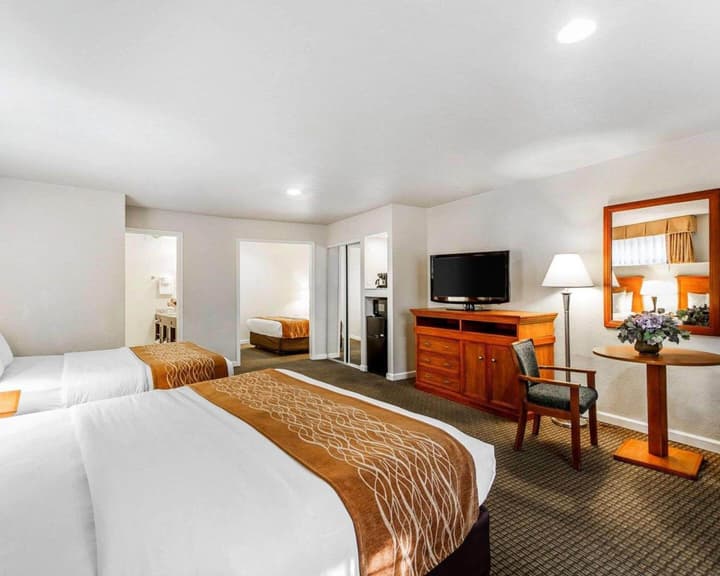 The Inn at 1252