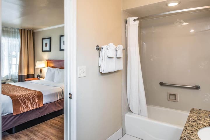 The Inn at 1252