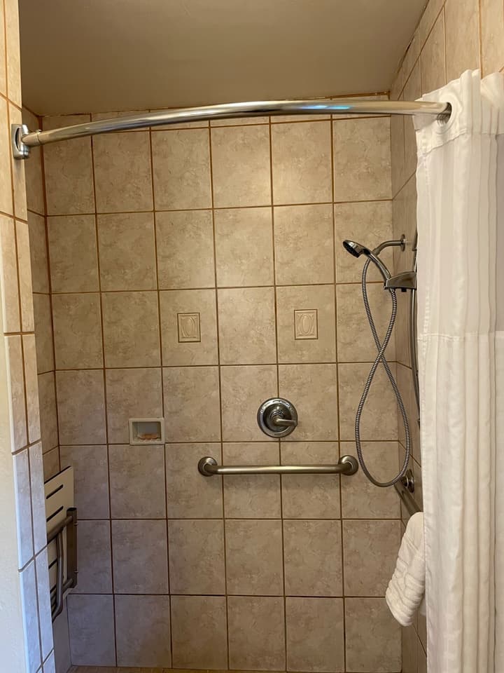 The Inn at 1252