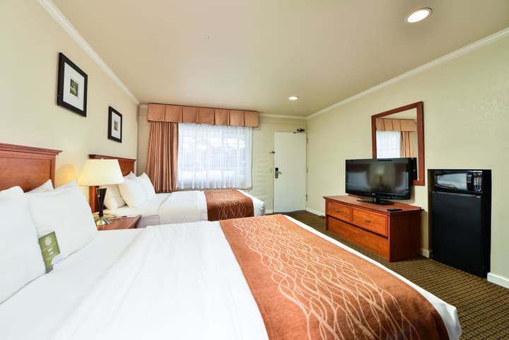 The Inn at 1252