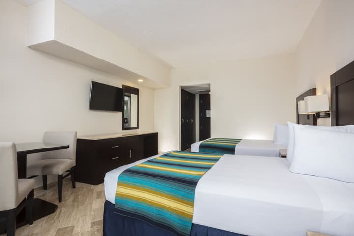 Crown Paradise Club Cancun All Inclusive