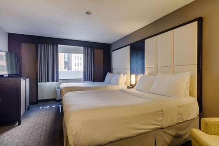 Arc The Hotel