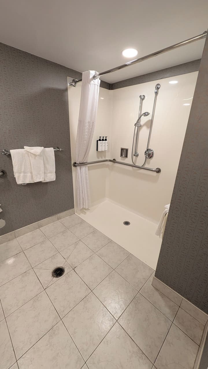 Wyndham Visalia