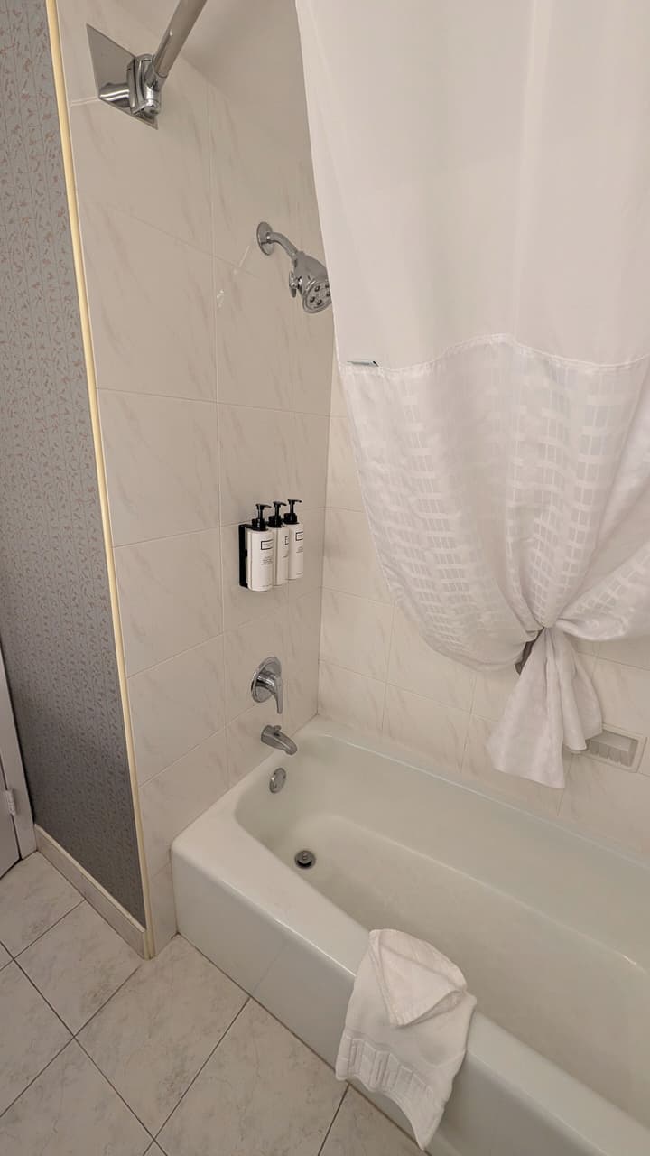 Wyndham Visalia