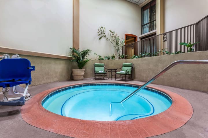 Wyndham Visalia