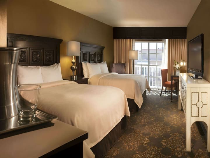 Hilton Santa Fe Historic Plaza