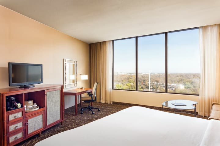 Holiday Inn Austin -Town Lake by IHG