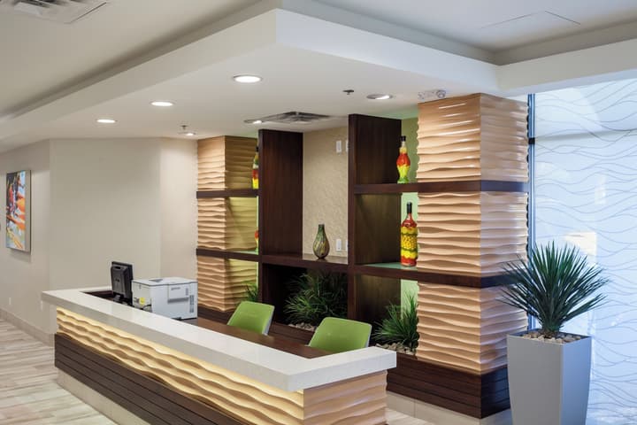 Holiday Inn Austin -Town Lake by IHG