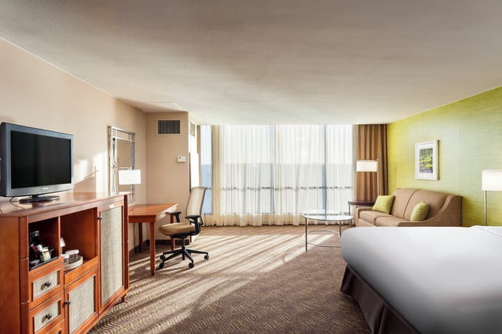 Holiday Inn Austin -Town Lake by IHG