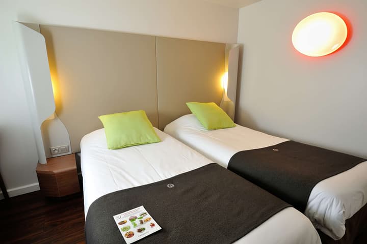 Campanile Chambray Les Tours