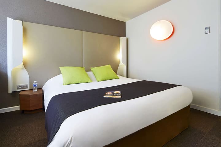 Campanile Chambray Les Tours