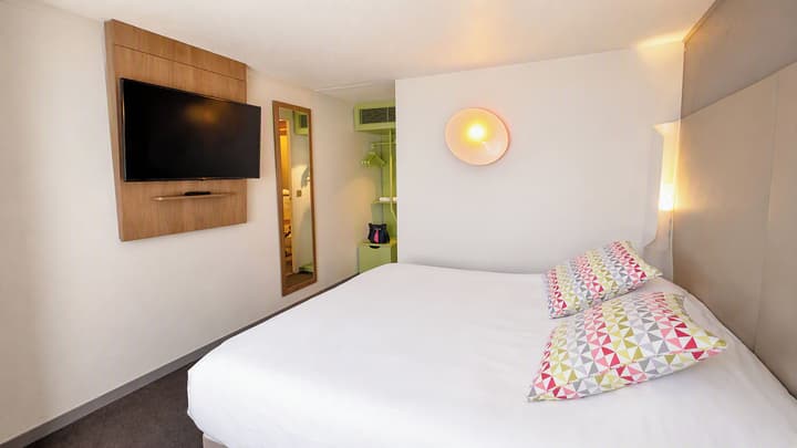 Campanile Chambray Les Tours