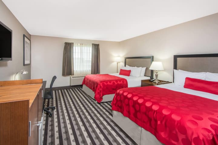 Ramada by Wyndham Springfield North
