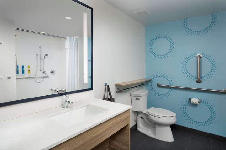 TRU by Hilton Miami Airport South Blue Lagoon, FL